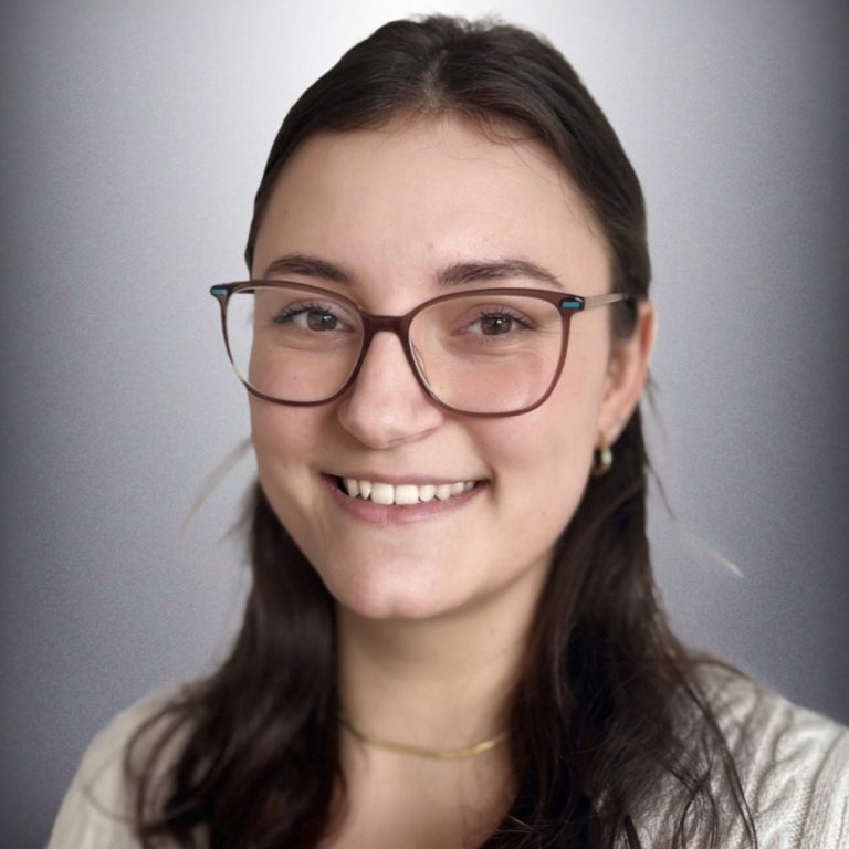 Logopädin bei logopädische Praxis Sprachschatz Porträt einer Logopädin bei logopädische Praxis Sprachschatz